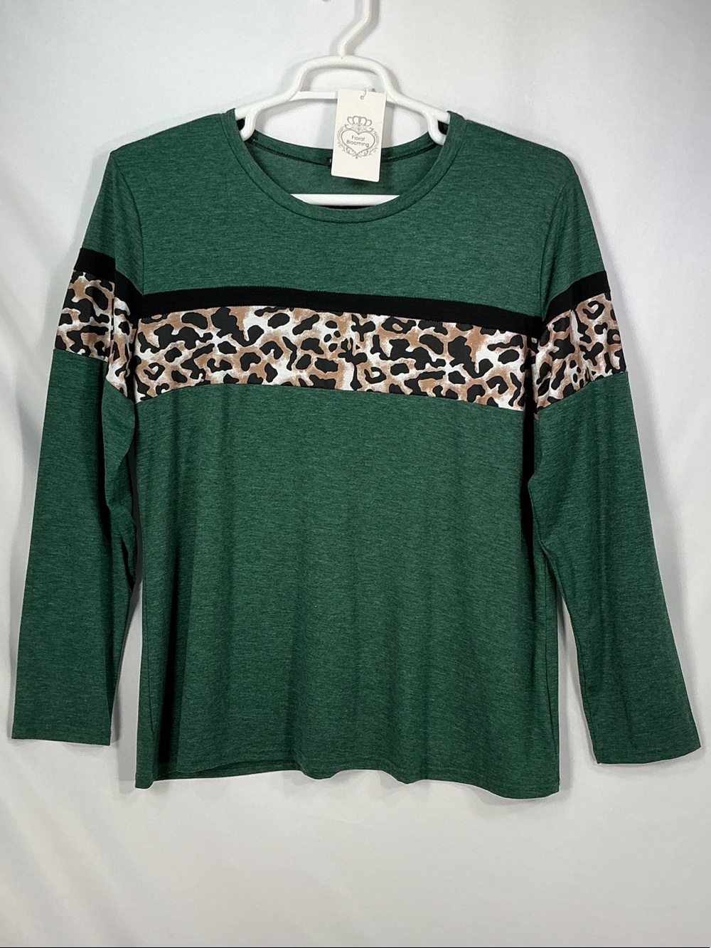 Floral Blooming Women's Green Long Sleeve Tee with Leopard Stripe XXL